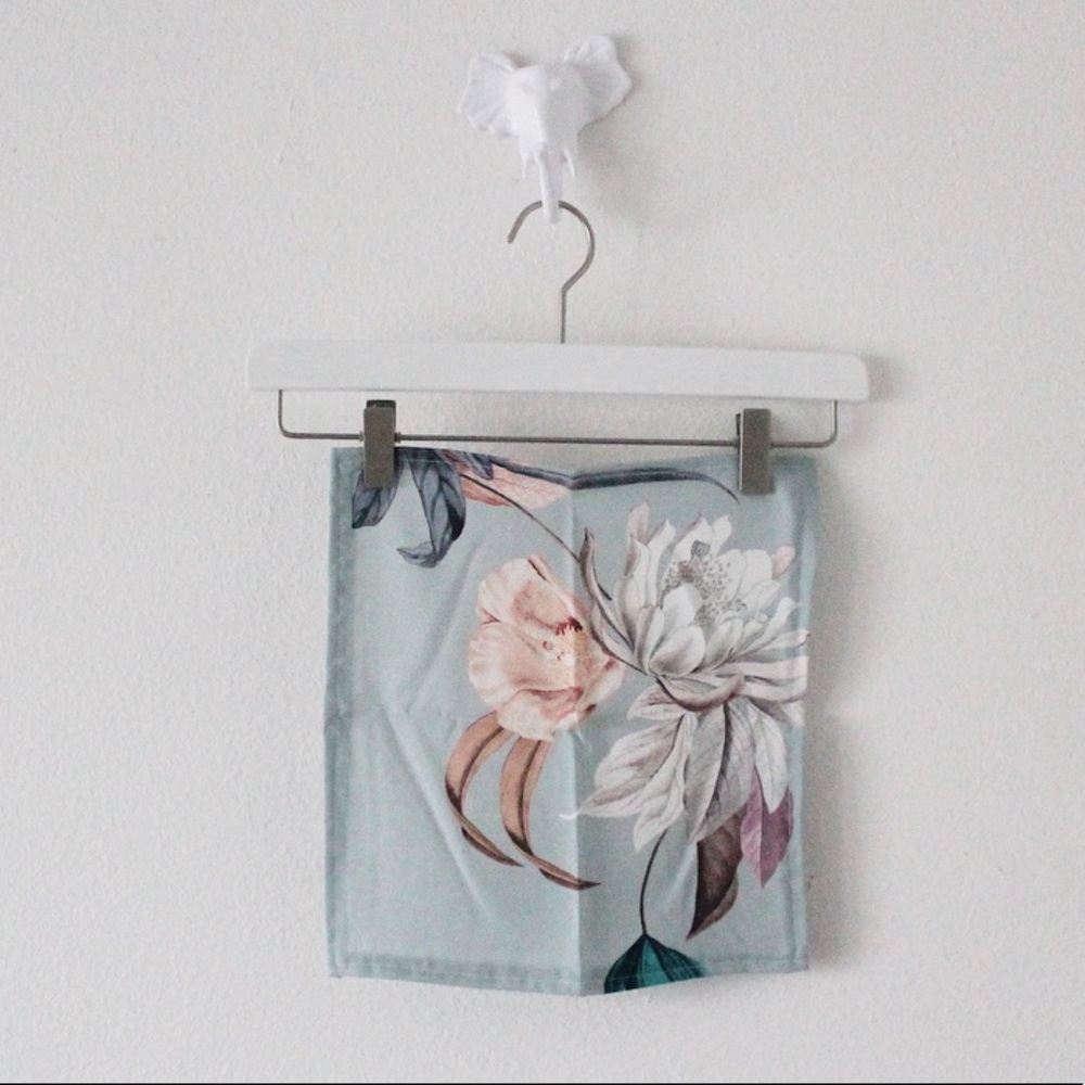 NWT HANDMADE Floral Pocket Square Made by Me #6 L889